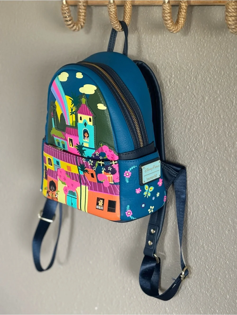 DISNEY/Parks ENCANTO Loungefly WMN/GRLS Mini Backpack Handbag -